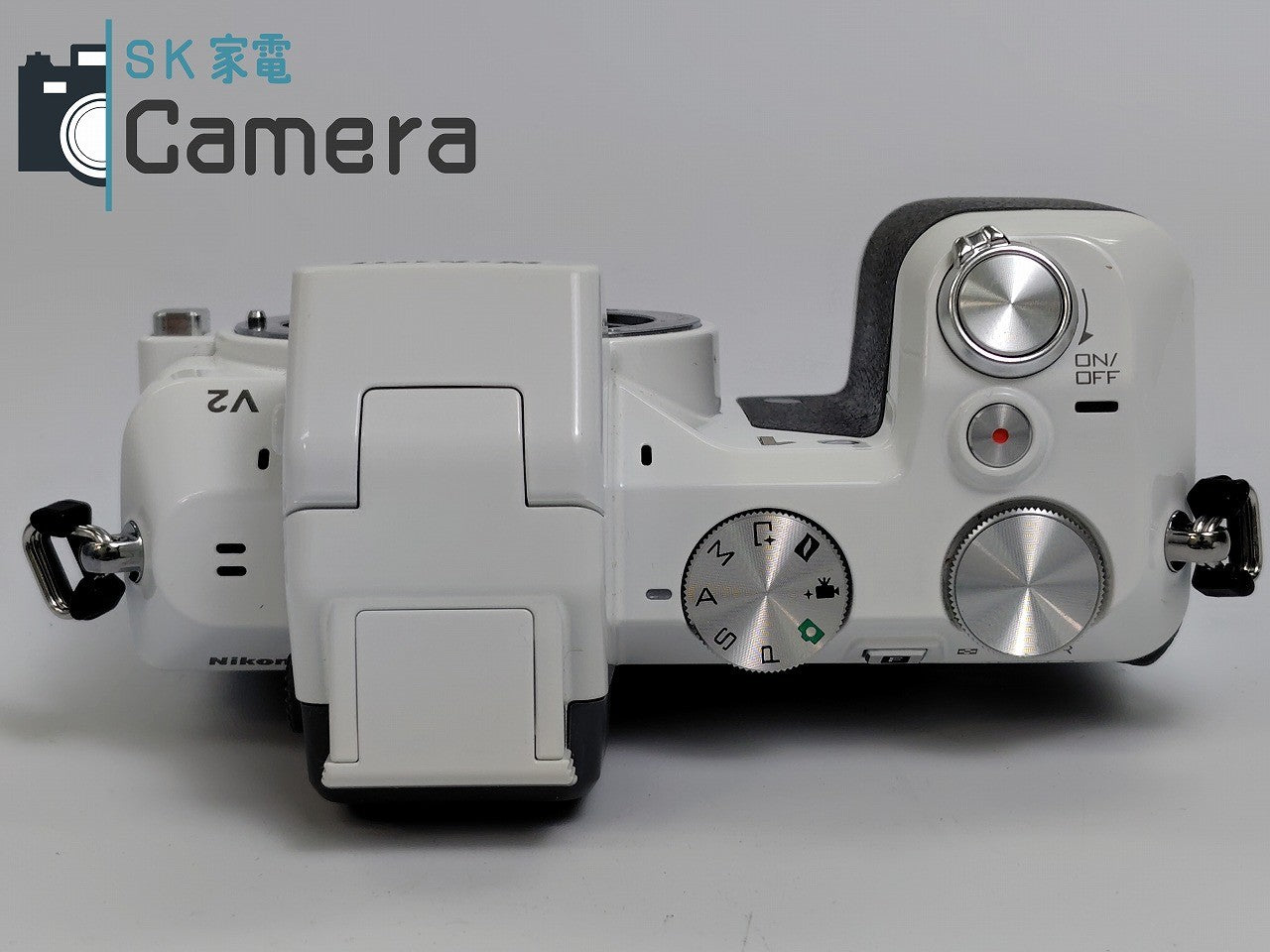 【美品】 Nikon 1 V2 ホワイト 電池 説明書 付 ニコン