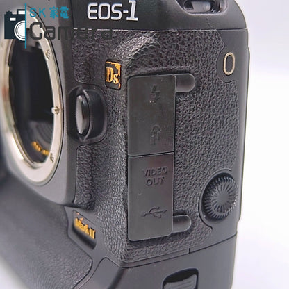 【中古】 Canon EOS-1 Ds Mark III キャノン MarkIII デジタル一眼レフ ショット数約3900回